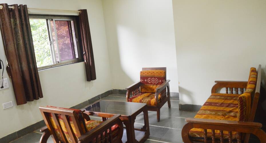 Hotel Top In Town, Dapoli 4